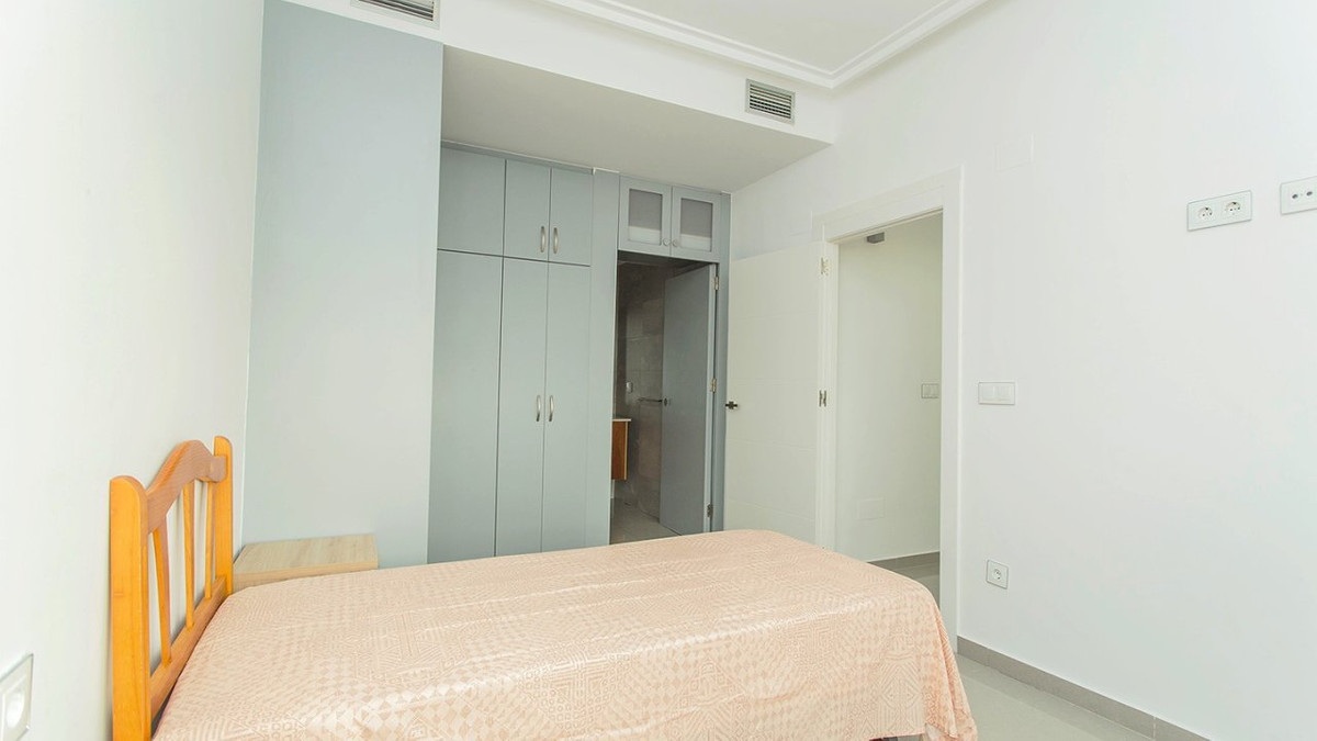 Se vende Villa - Chalet de 3 dormitorios en Costa Blanca, Alicante, España