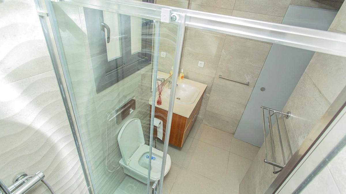 Se vende Villa - Chalet de 3 dormitorios en Costa Blanca, Alicante, España