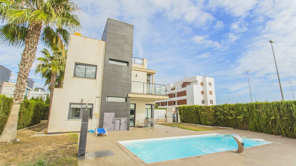 Se vende Villa - Chalet de 3 dormitorios en Costa Blanca, Alicante, España