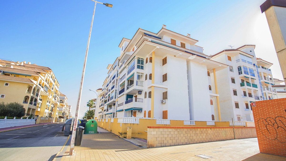 Se vende Garaje  en Costa Blanca, Alicante, España