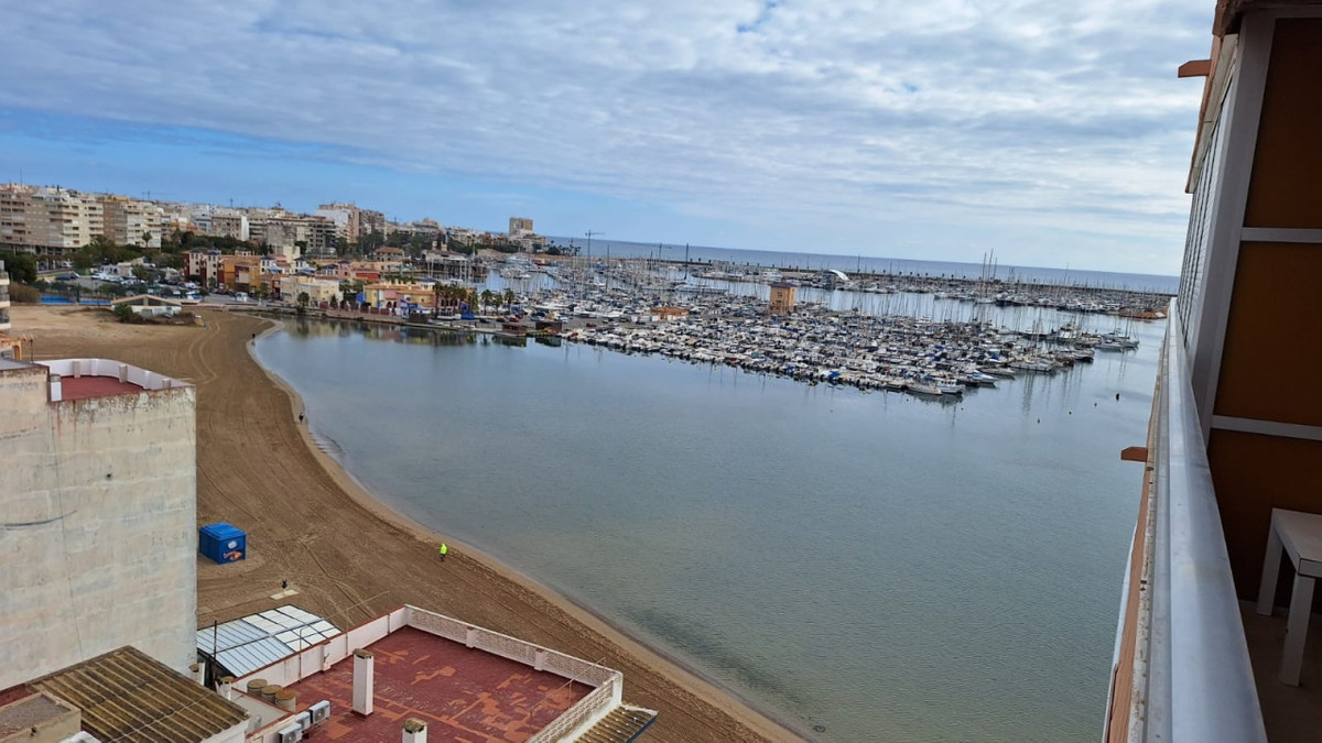 Se vende Apartamento Planta Media de 3 dormitorios en Costa Blanca, Alicante, España