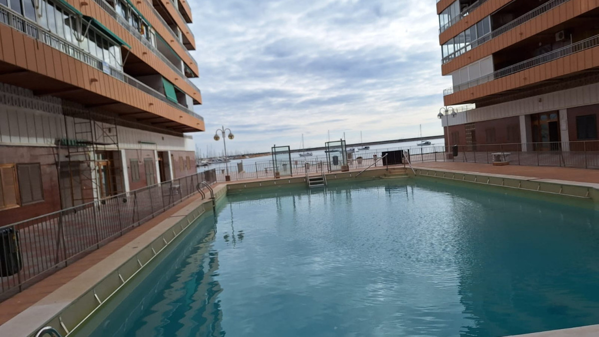 Se vende Apartamento Planta Media de 3 dormitorios en Costa Blanca, Alicante, España