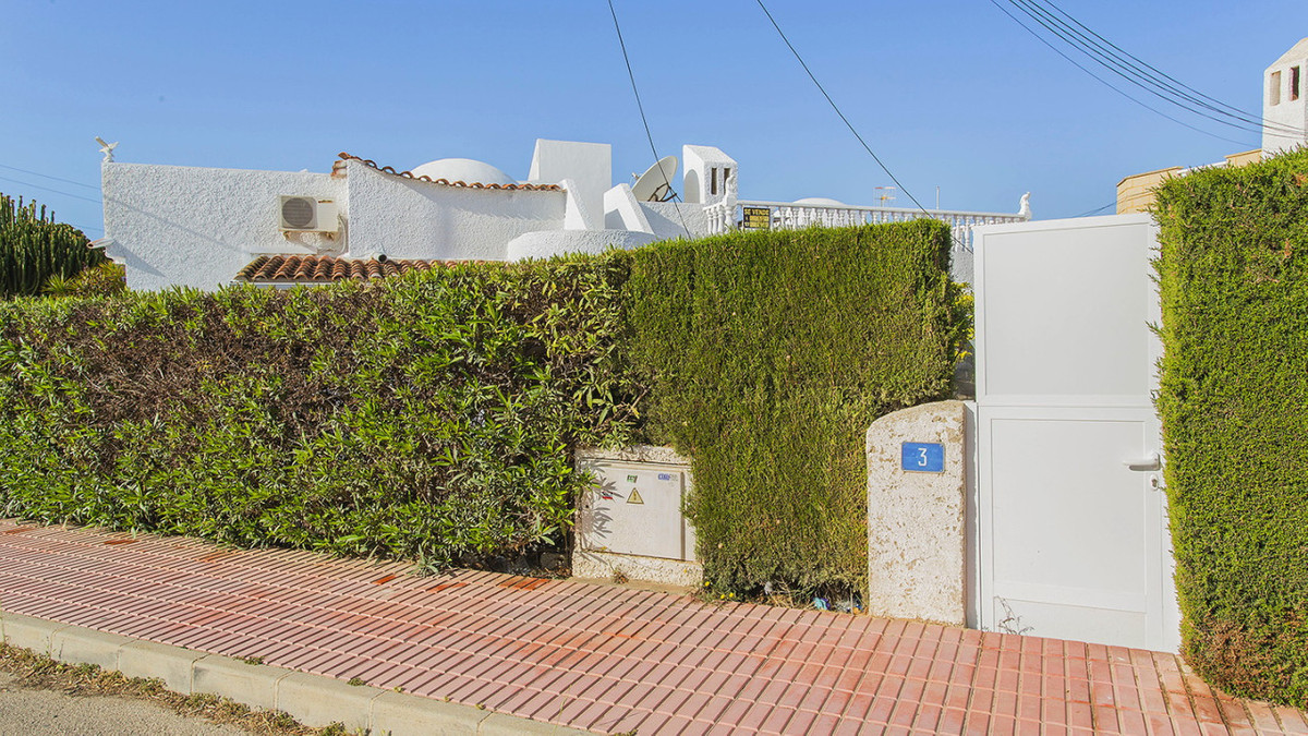 Se vende Villa - Chalet de 2 dormitorios en Costa Blanca, Alicante, España