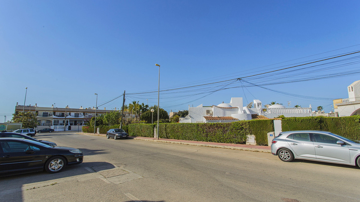 Se vende Villa - Chalet de 2 dormitorios en Costa Blanca, Alicante, España