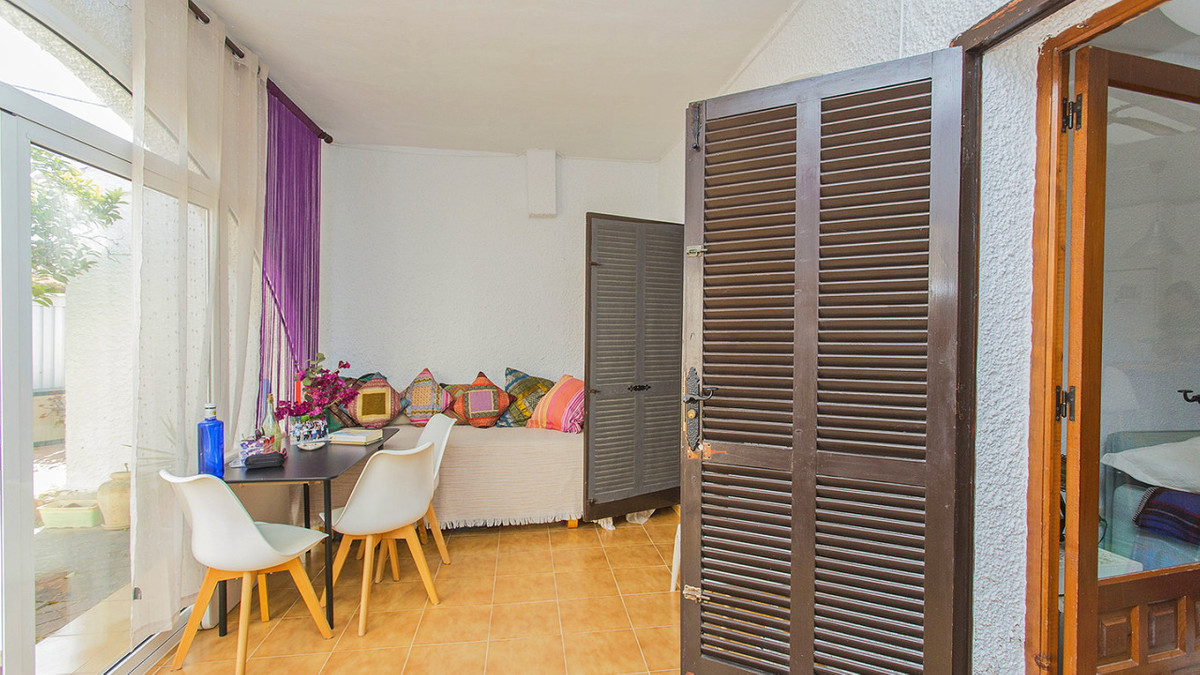 Se vende Villa - Chalet de 2 dormitorios en Costa Blanca, Alicante, España