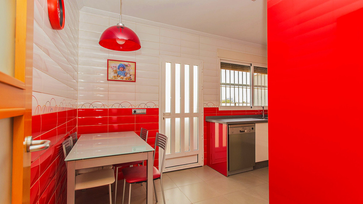 Se vende Villa - Chalet de 3 dormitorios en Costa Blanca, Alicante, España