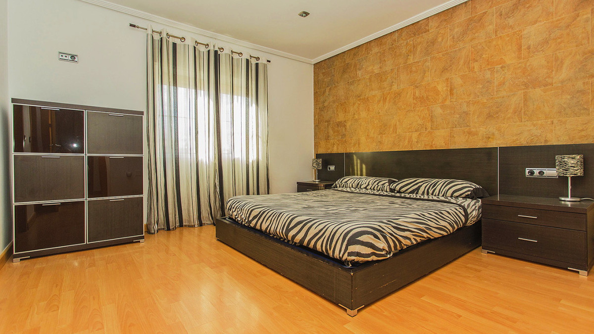 Se vende Villa - Chalet de 3 dormitorios en Costa Blanca, Alicante, España