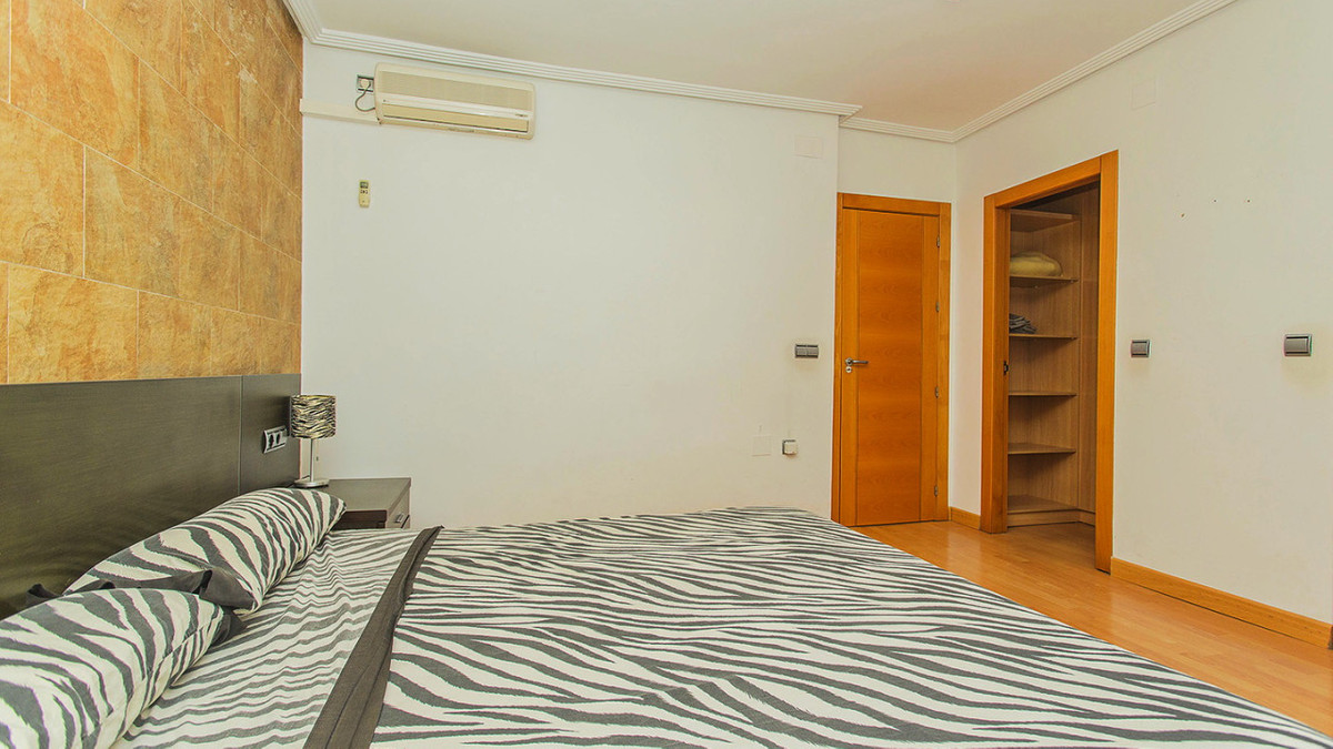 Se vende Villa - Chalet de 3 dormitorios en Costa Blanca, Alicante, España