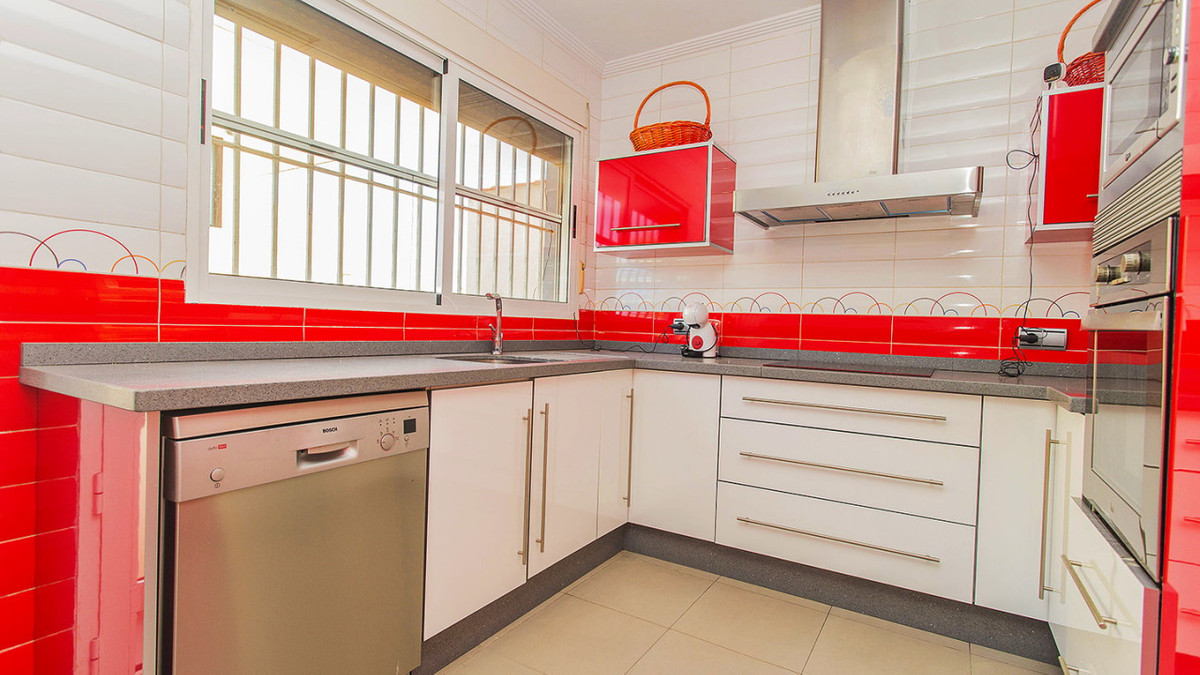 Se vende Villa - Chalet de 3 dormitorios en Costa Blanca, Alicante, España