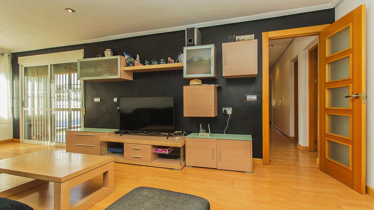 Se vende Villa - Chalet de 3 dormitorios en Costa Blanca, Alicante, España