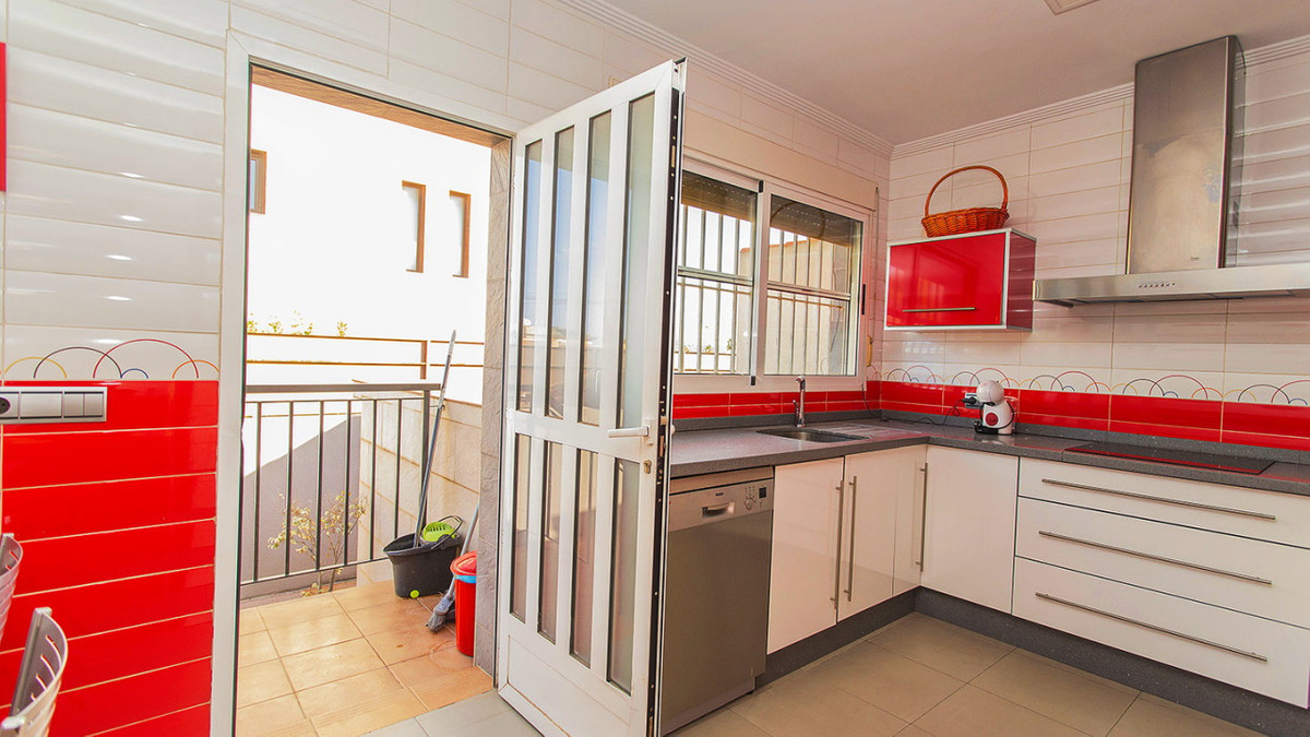 Se vende Villa - Chalet de 3 dormitorios en Costa Blanca, Alicante, España
