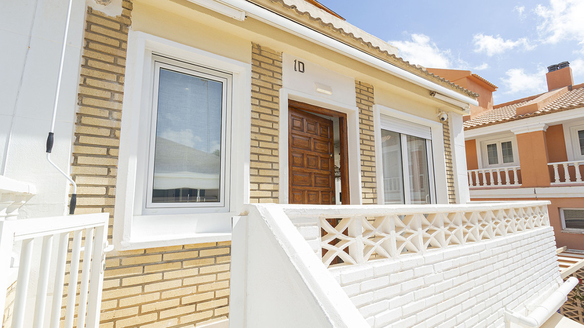 Se vende Bungalow de 3 dormitorios en Costa Blanca, Alicante, España