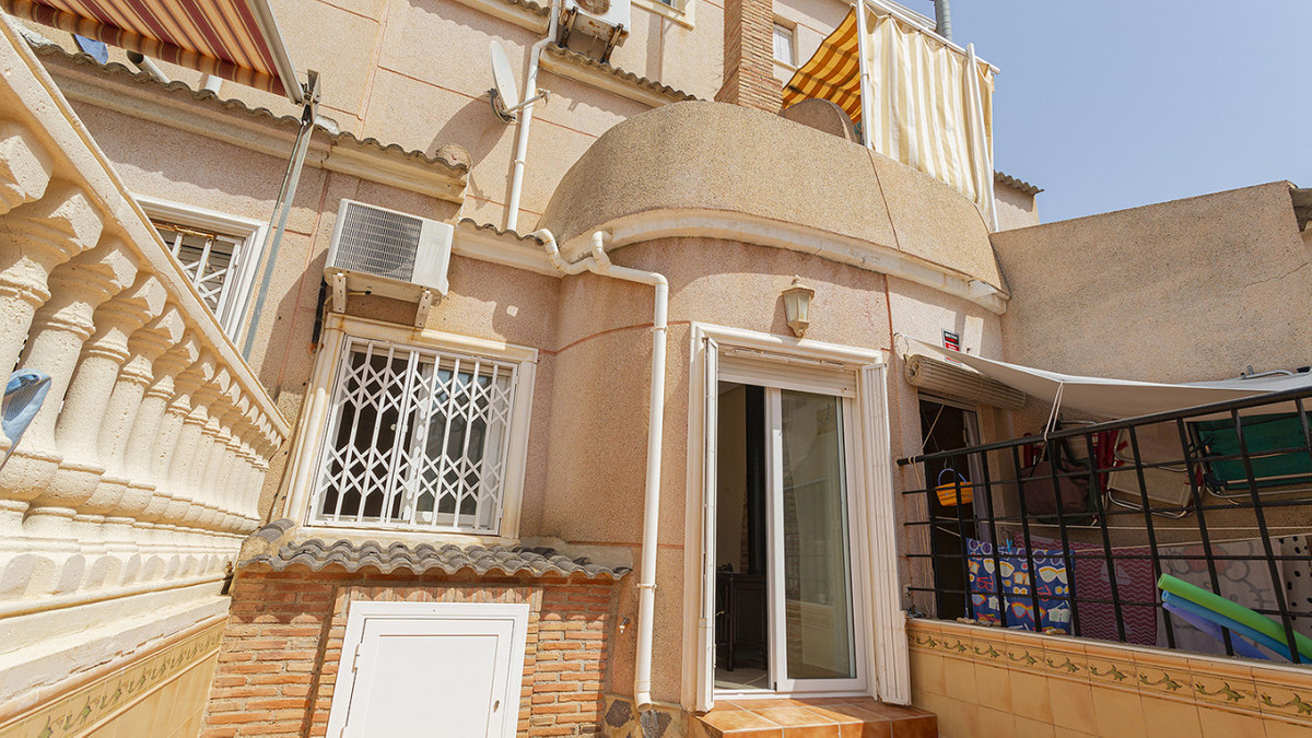 Se vende Adosada de 3 dormitorios en Costa Blanca, Alicante, España