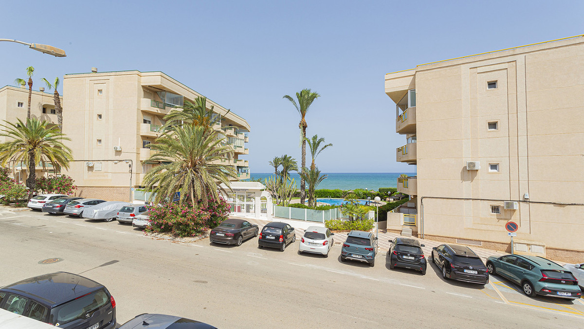 Se vende Adosada de 3 dormitorios en Costa Blanca, Alicante, España