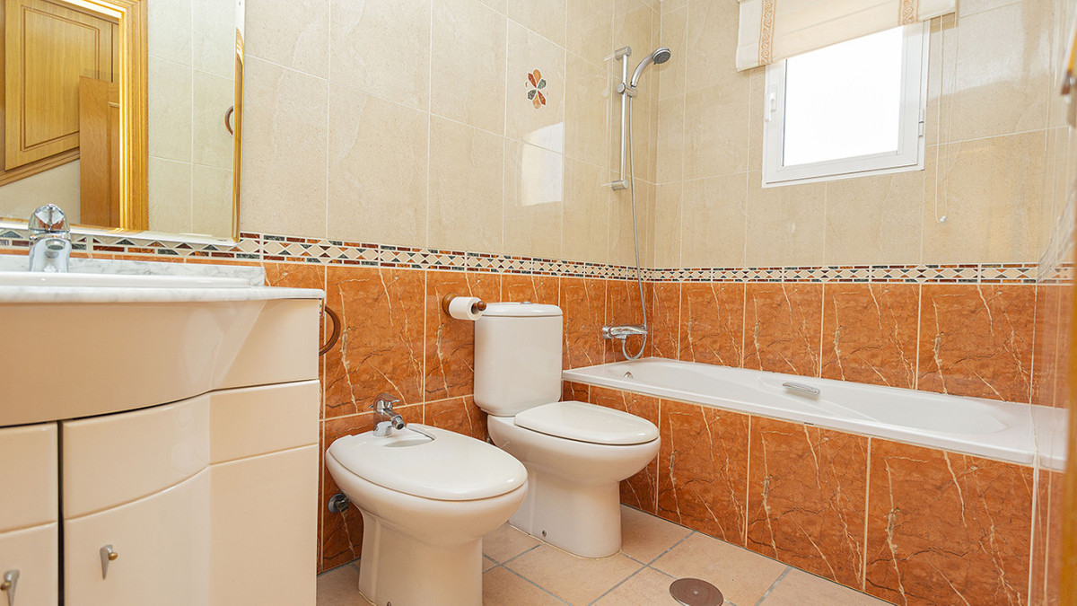 Se vende Adosada de 3 dormitorios en Costa Blanca, Alicante, España