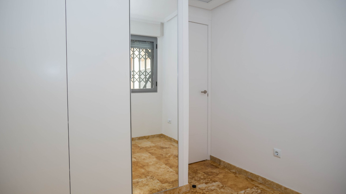 Se vende Ático de 2 dormitorios en Costa Blanca, Alicante, España