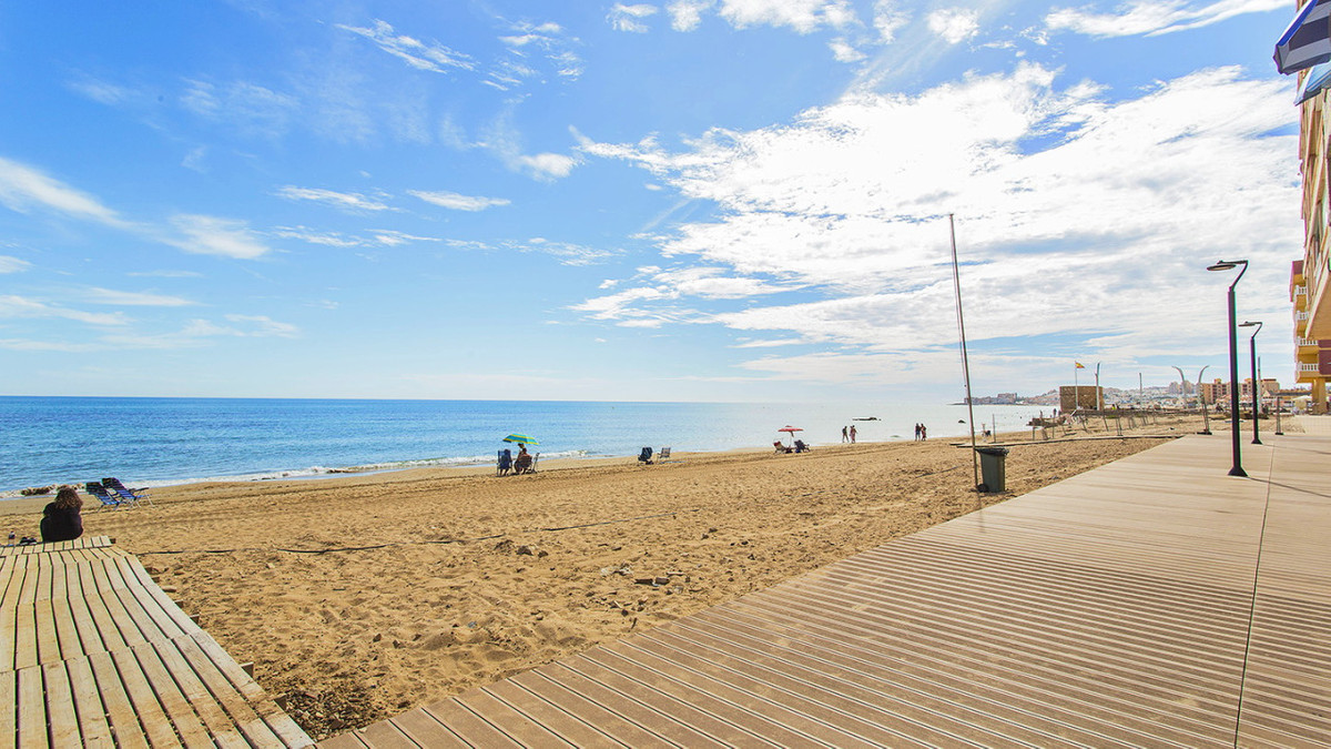 Se vende Apartamento Planta Baja de 2 dormitorios en Costa Blanca, Alicante, España