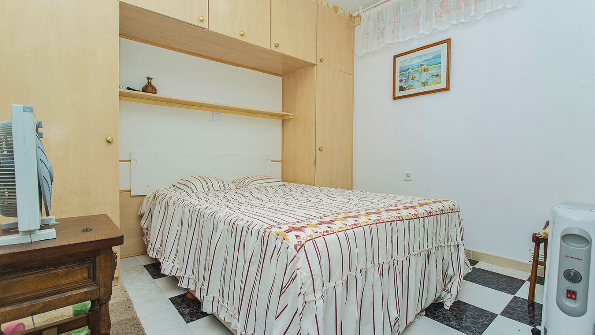 Se vende Apartamento Planta Media de 2 dormitorios en Costa Blanca, Alicante, España