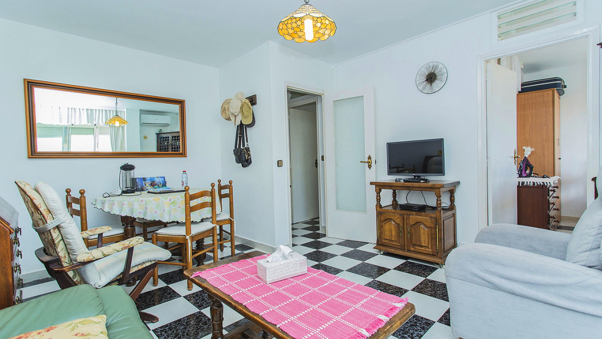 Se vende Apartamento Planta Media de 2 dormitorios en Costa Blanca, Alicante, España