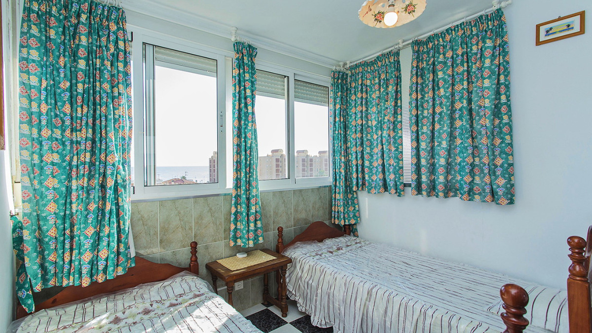 Se vende Apartamento Planta Media de 2 dormitorios en Costa Blanca, Alicante, España