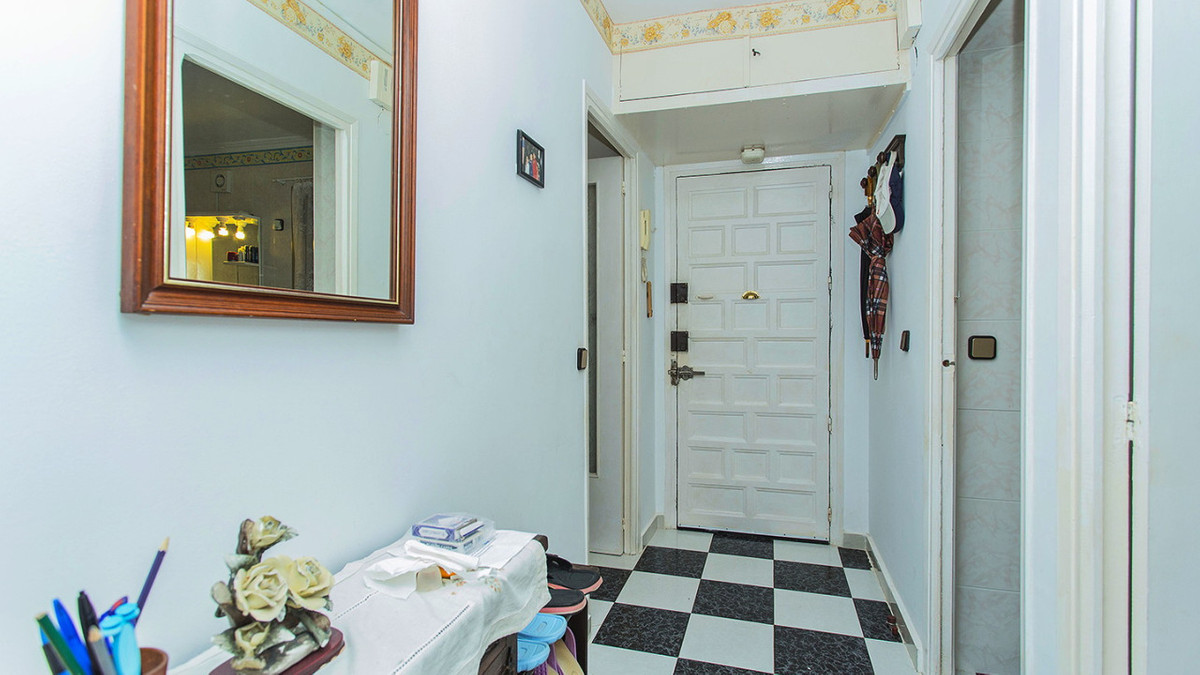 Se vende Apartamento Planta Media de 2 dormitorios en Costa Blanca, Alicante, España