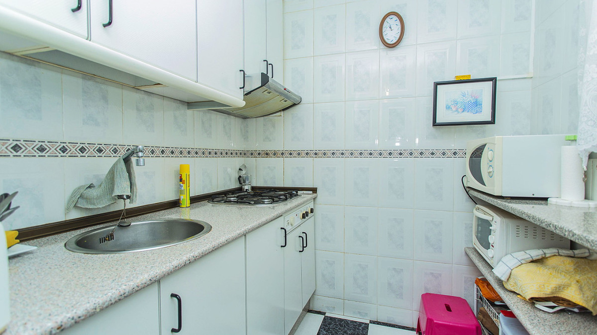 Se vende Apartamento Planta Media de 2 dormitorios en Costa Blanca, Alicante, España