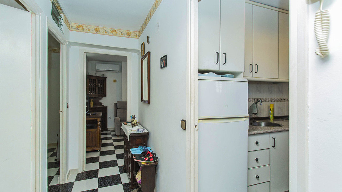 Se vende Apartamento Planta Media de 2 dormitorios en Costa Blanca, Alicante, España
