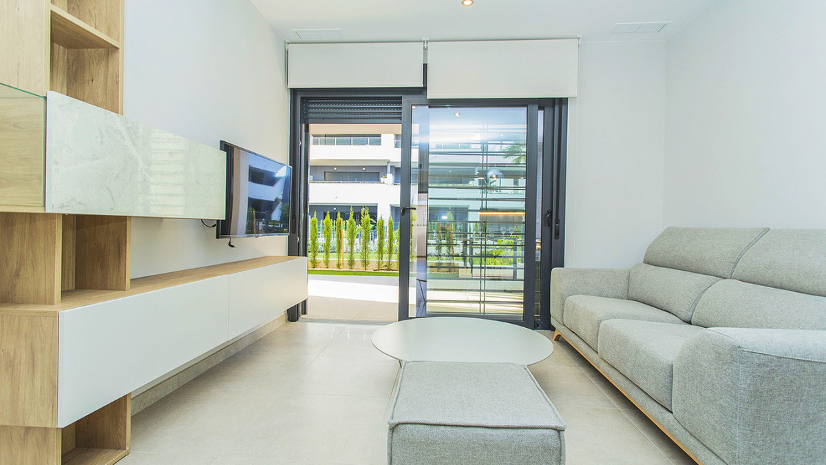 Se vende Apartamento Planta Baja de 2 dormitorios en Costa Blanca, Alicante, España