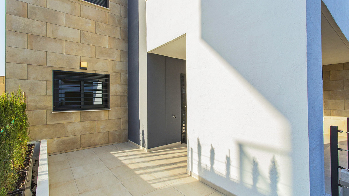 Se vende Apartamento Planta Baja de 2 dormitorios en Costa Blanca, Alicante, España