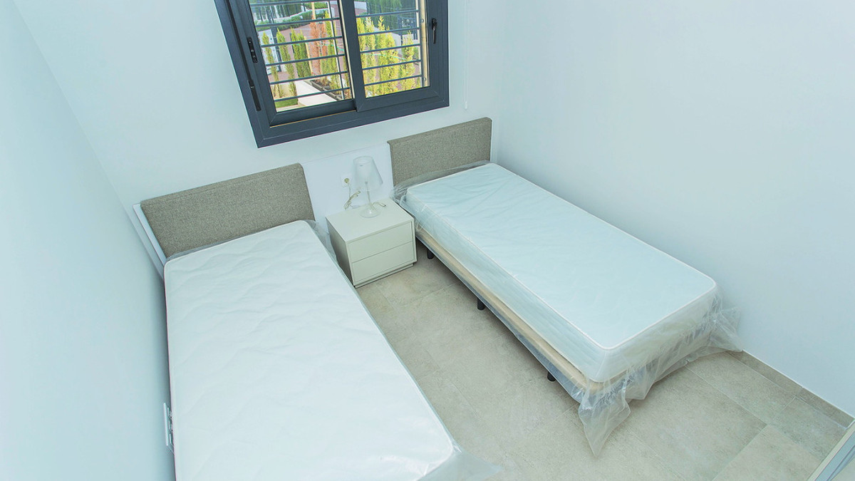 Se vende Apartamento Planta Baja de 2 dormitorios en Costa Blanca, Alicante, España