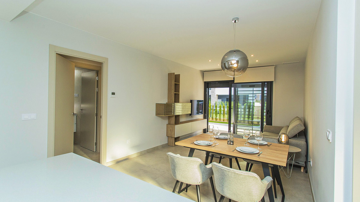 Se vende Apartamento Planta Baja de 2 dormitorios en Costa Blanca, Alicante, España