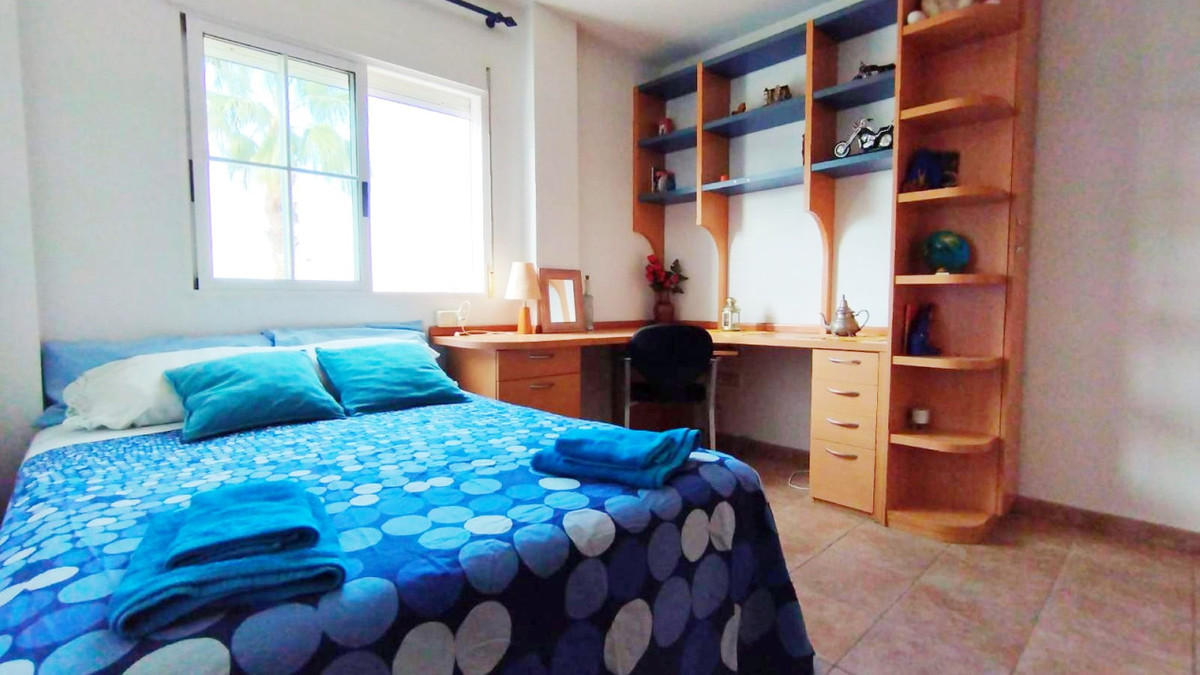 Se vende Villa - Chalet de 6 dormitorios en Costa Blanca, Alicante, España