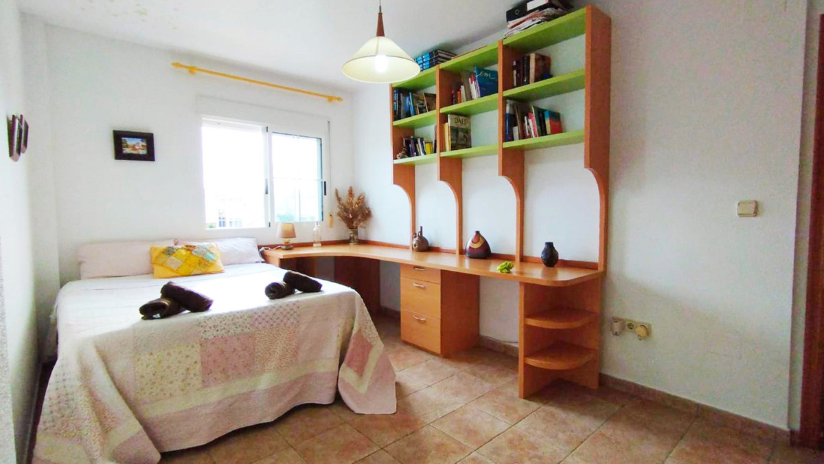 Se vende Villa - Chalet de 6 dormitorios en Costa Blanca, Alicante, España