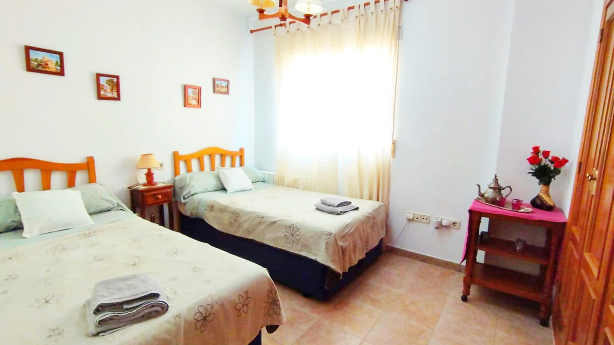 Se vende Villa - Chalet de 6 dormitorios en Costa Blanca, Alicante, España