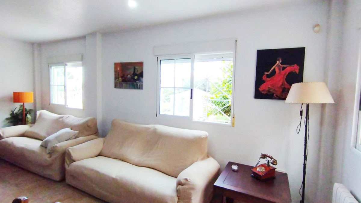 Se vende Villa - Chalet de 6 dormitorios en Costa Blanca, Alicante, España