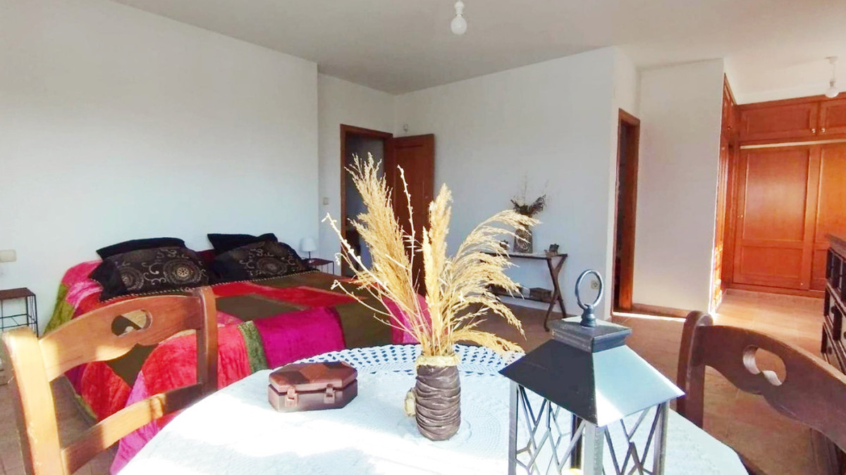 Se vende Villa - Chalet de 6 dormitorios en Costa Blanca, Alicante, España