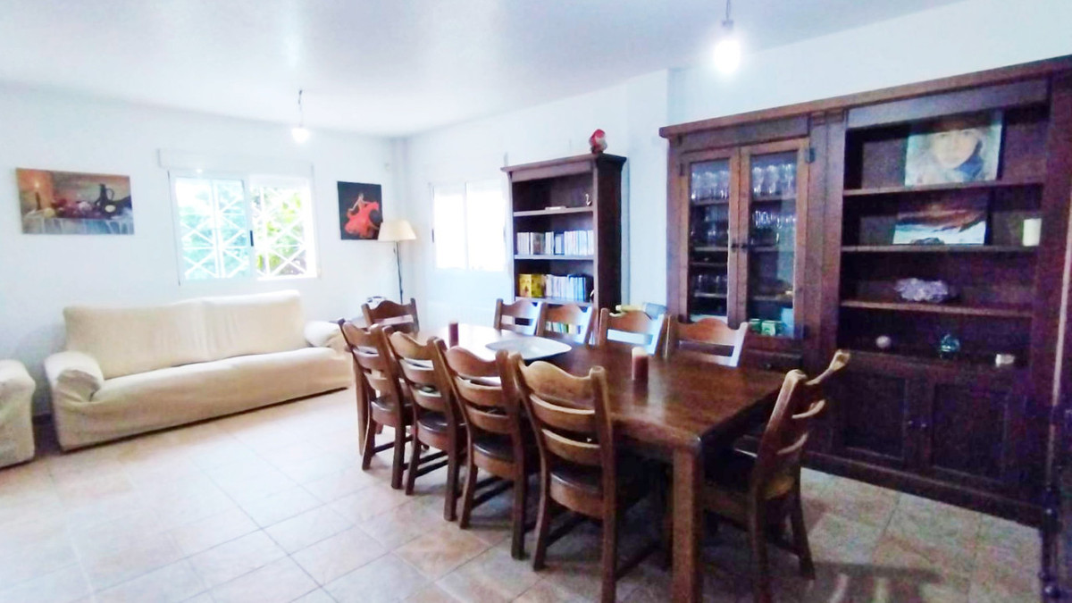 Se vende Villa - Chalet de 6 dormitorios en Costa Blanca, Alicante, España