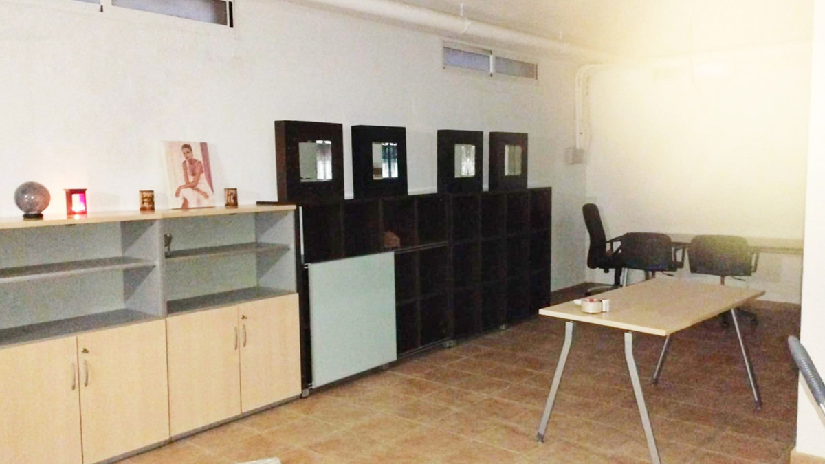 Se vende Villa - Chalet de 6 dormitorios en Costa Blanca, Alicante, España