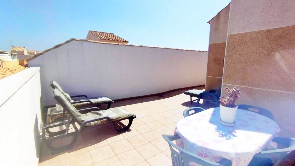 Se vende Villa - Chalet de 6 dormitorios en Costa Blanca, Alicante, España