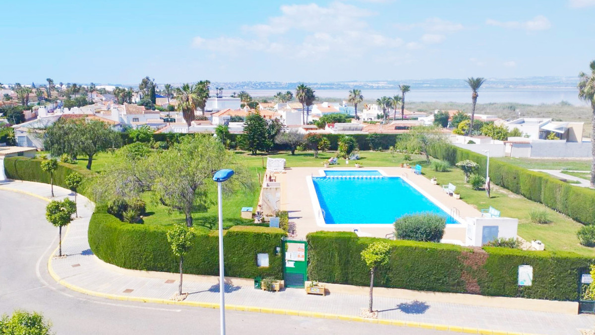 Se vende Villa - Chalet de 6 dormitorios en Costa Blanca, Alicante, España