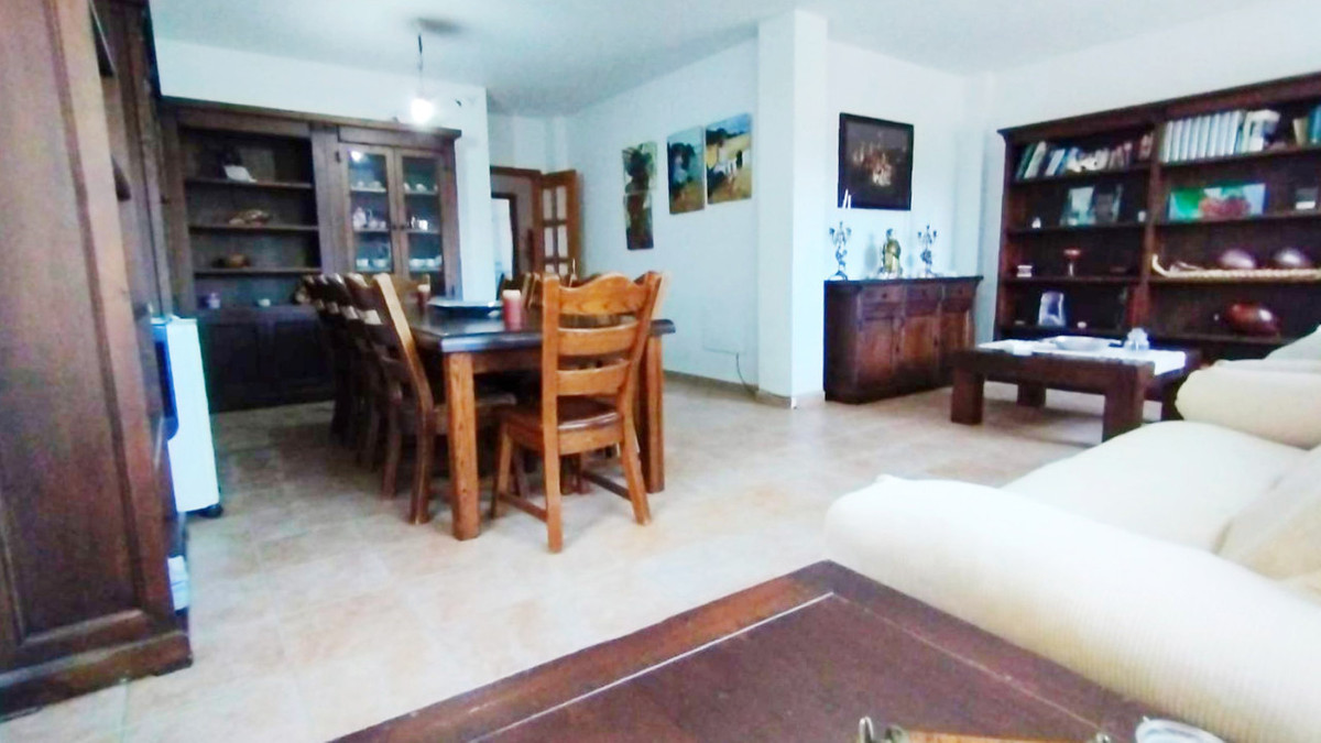 Se vende Villa - Chalet de 6 dormitorios en Costa Blanca, Alicante, España