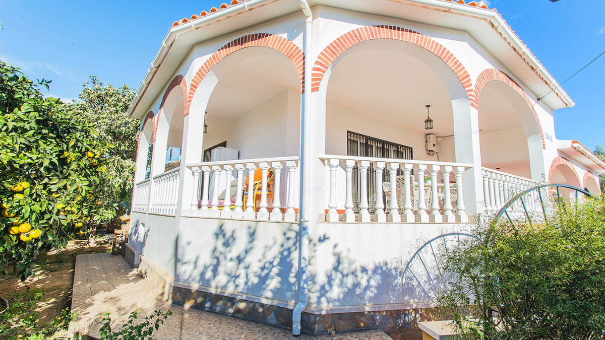 5 Bed Townhouse for sale in Los Balcones Costa Blanca, Alicante, Spain