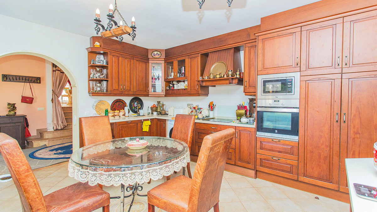 5 Bed Townhouse for sale in Los Balcones Costa Blanca, Alicante, Spain