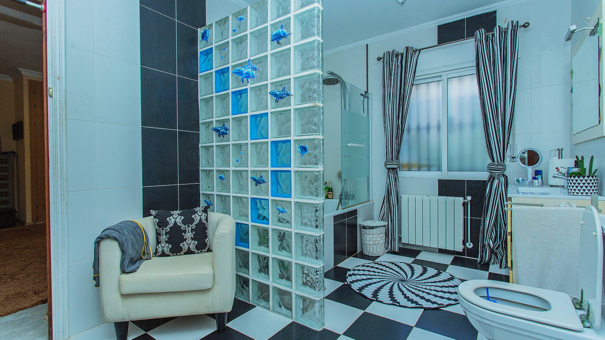 5 Bed Townhouse for sale in Los Balcones Costa Blanca, Alicante, Spain