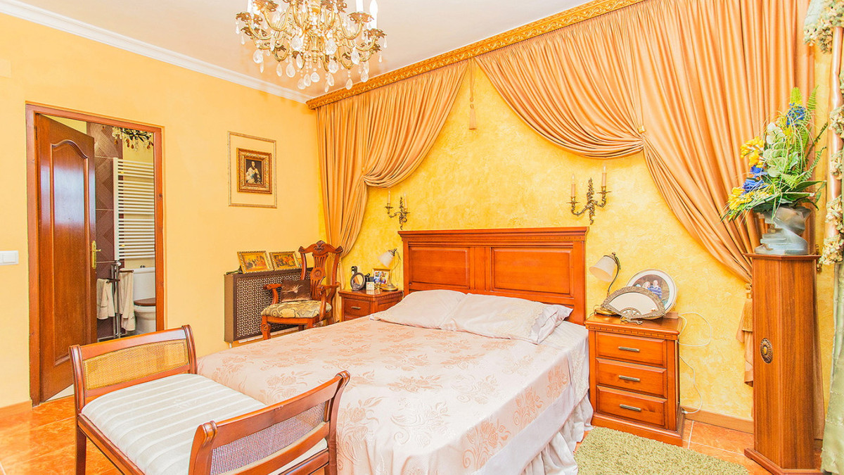 5 Bed Townhouse for sale in Los Balcones Costa Blanca, Alicante, Spain