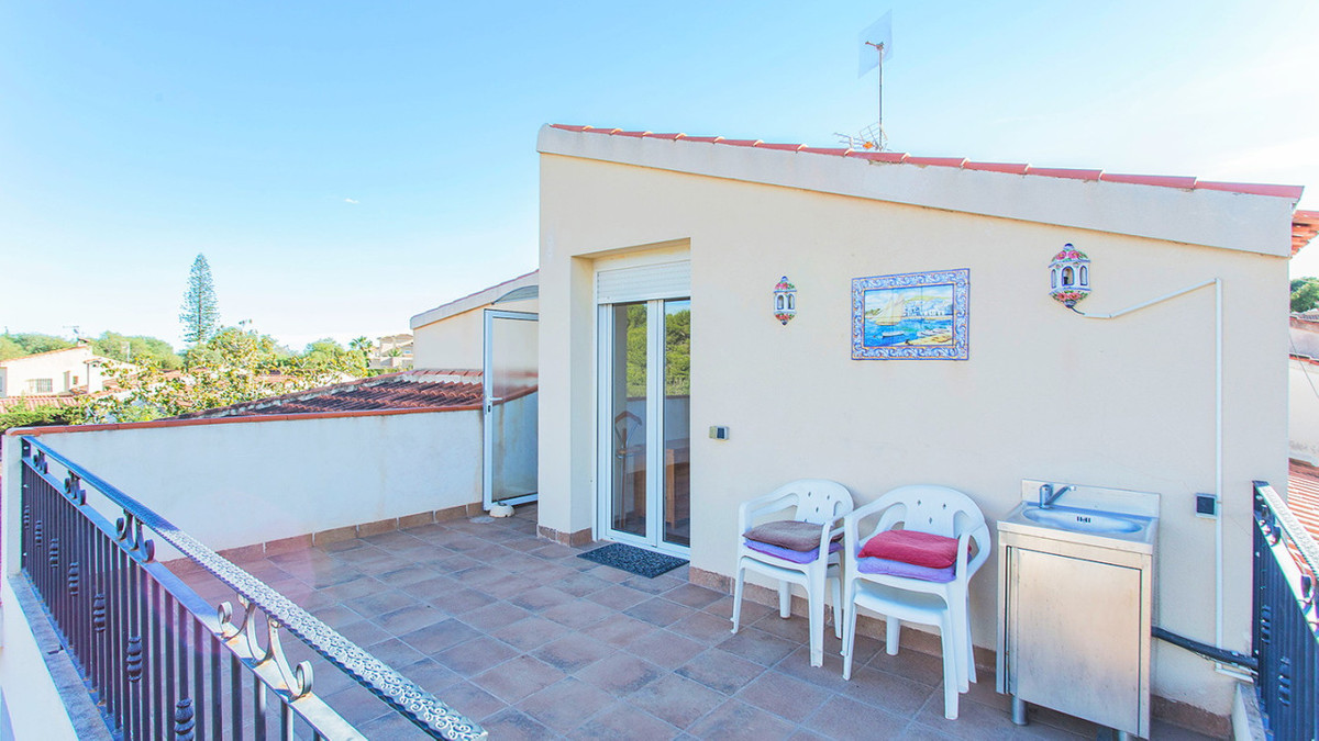 5 Bed Townhouse for sale in Los Balcones Costa Blanca, Alicante, Spain
