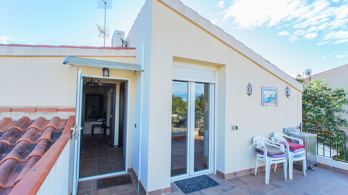 5 Bed Townhouse for sale in Los Balcones Costa Blanca, Alicante, Spain