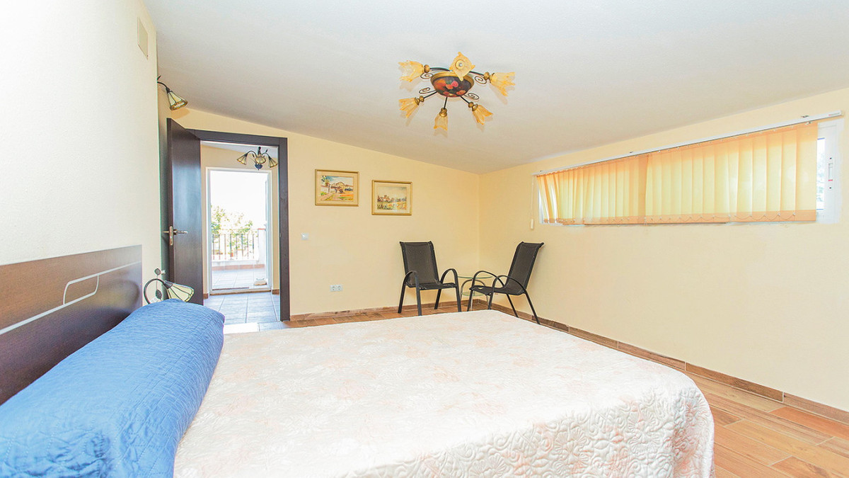 5 Bed Townhouse for sale in Los Balcones Costa Blanca, Alicante, Spain