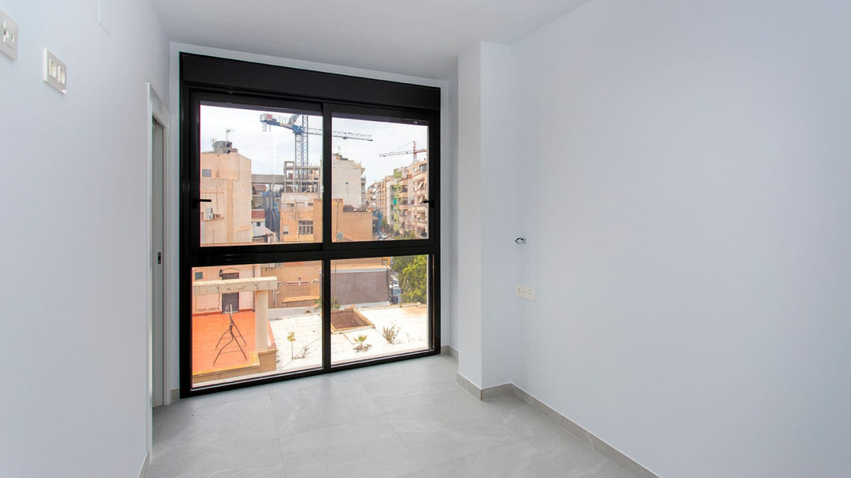 Se vende Apartamento Planta Media de 2 dormitorios en Costa Blanca, Alicante, España