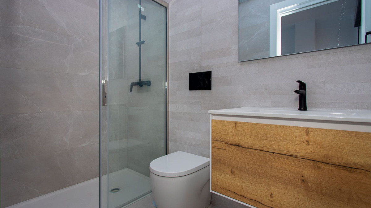 Se vende Apartamento Planta Media de 2 dormitorios en Costa Blanca, Alicante, España